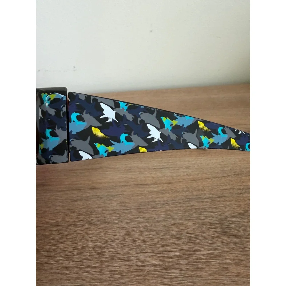 Foster Grant Jason FWG Shark Camo Sunglasses Black Blue Wrap Sport NS0821